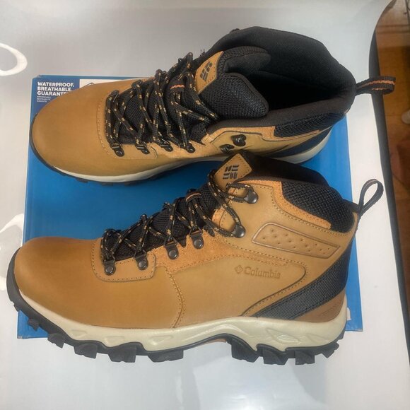 Columbia Outdoor Waterproof Boots - Picture 5 of 6